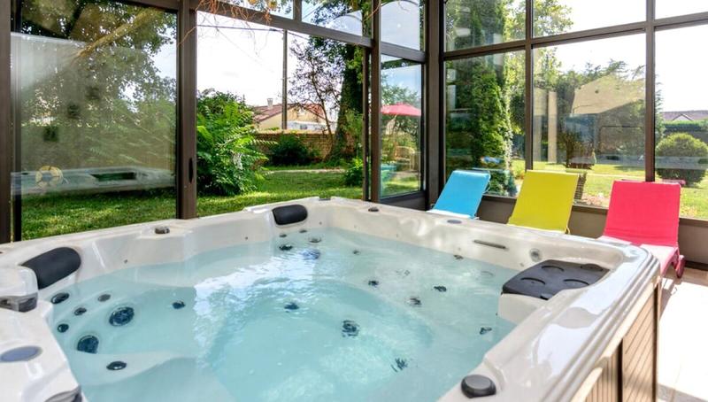 Propriété - 282 m² - 10 pièces