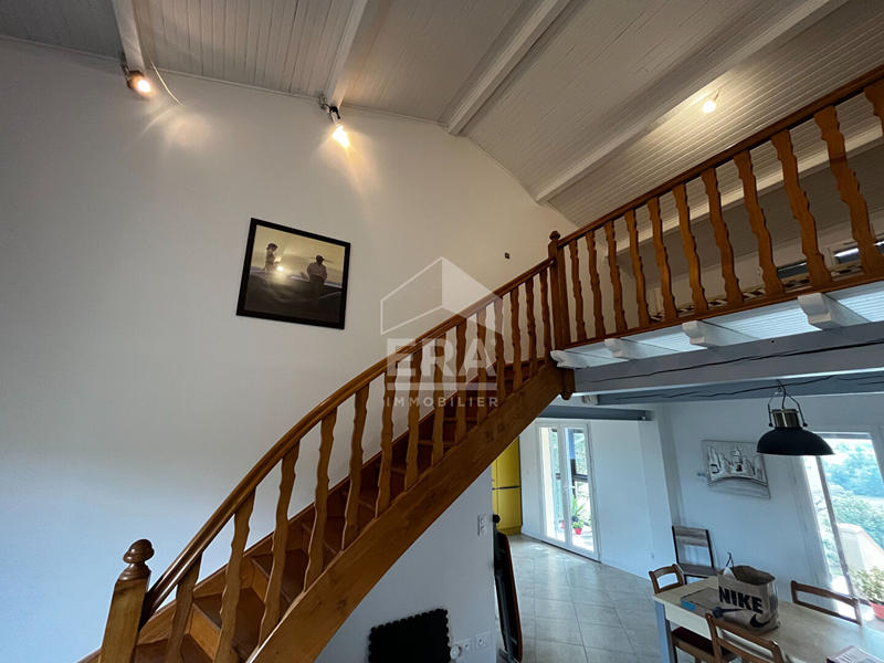 Maison - 198 m² - 6 pièces