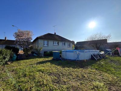 Maison - 85 m² - 5 pièces