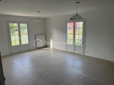 Villa - 164 m² - 6 pièces