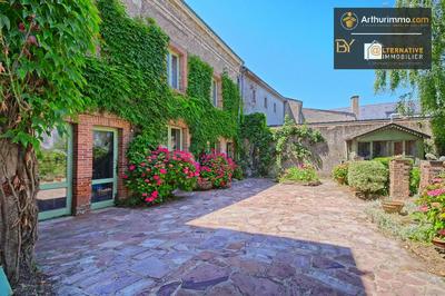 Maison - 292 m² - 12 pièces