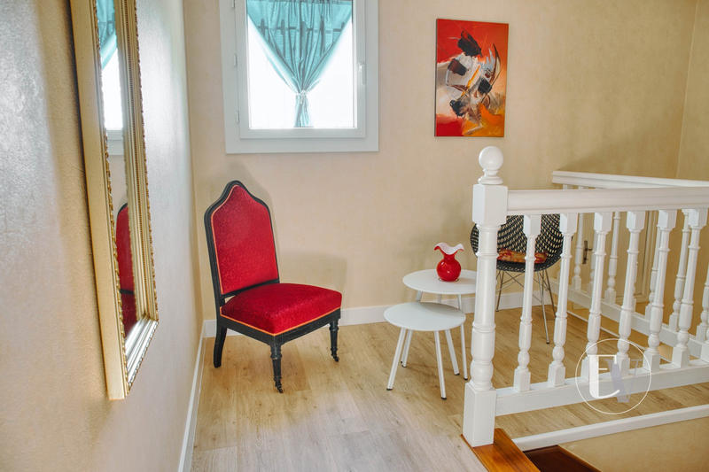 Maison - 200 m² - 5 pièces