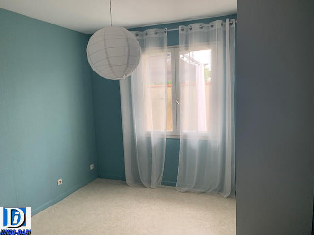 Villa - 90 m² - 5 pièces