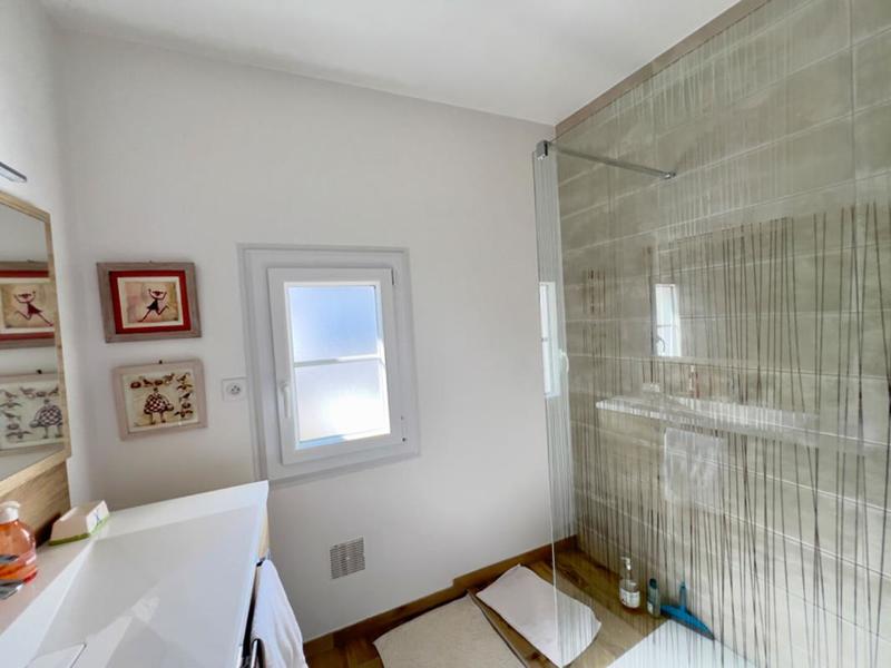 Maison - 206 m² - 7 pièces