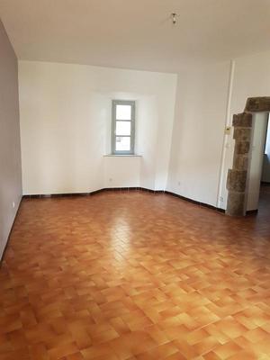 Appartement - 90 m² - 3 pièces
