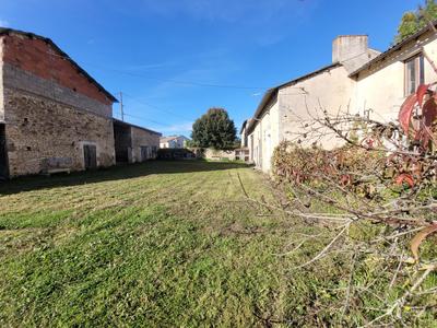 Maison - 200 m² - 8 pièces