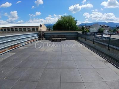 Loft - 173 m² - 4 pièces