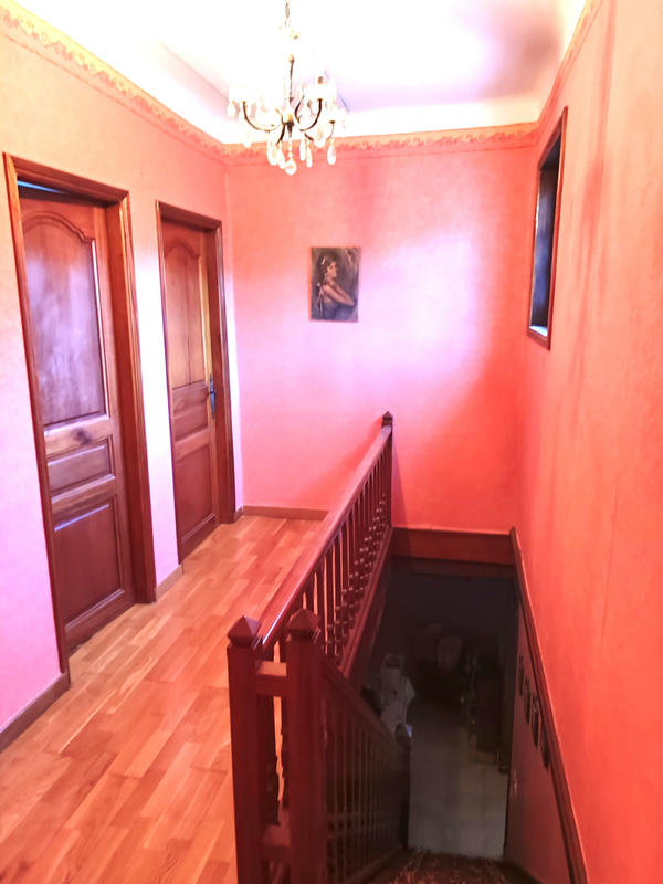 Maison - 200 m² - 7 pièces