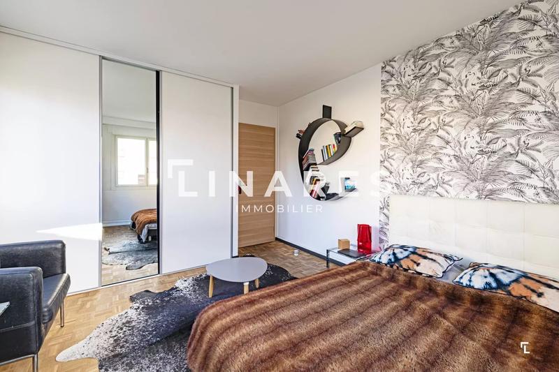 Appartement - 143 m² - 5 pièces