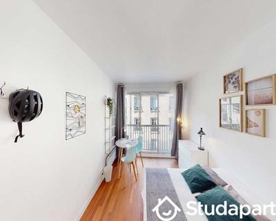 Chambre - 90 m² - 1 pièce