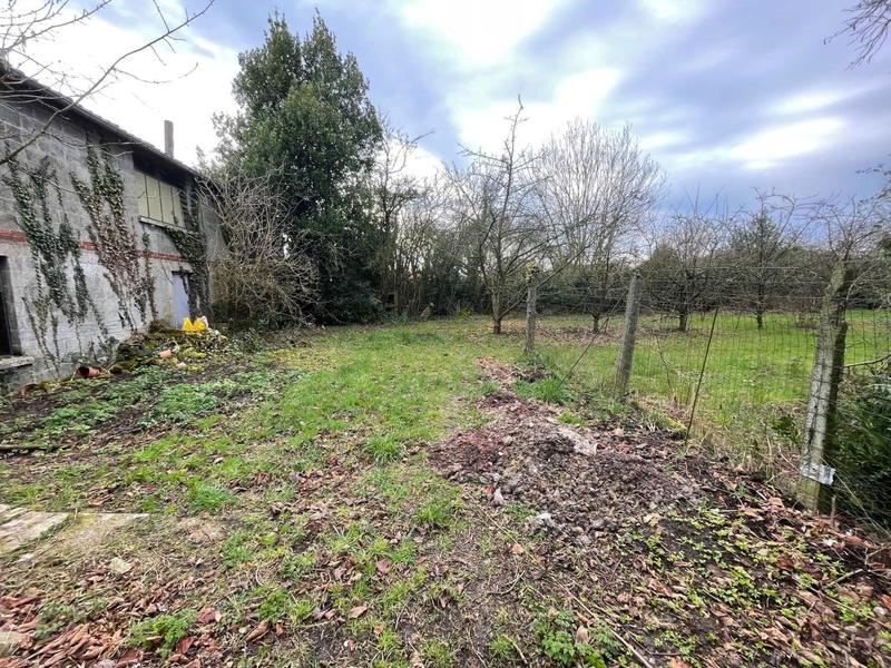 Maison - 185 m² - 1 pièce