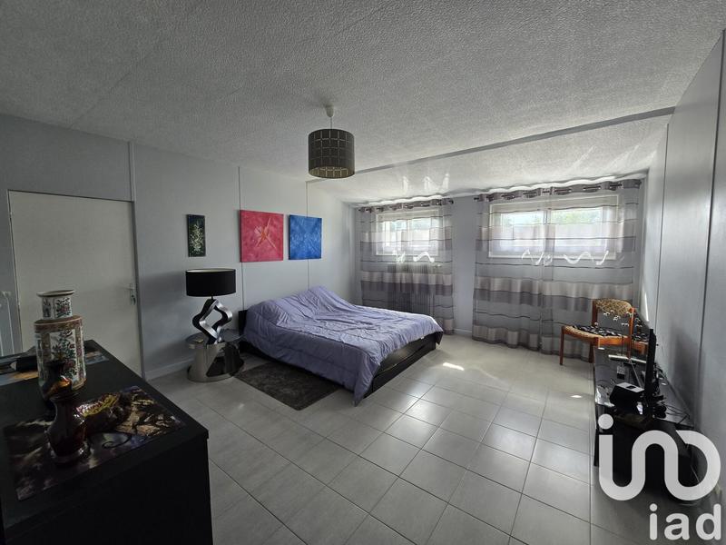 Maison - 215 m² - 7 pièces