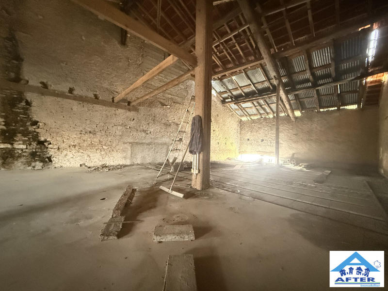 Maison ancienne - 300 m² - 2 pièces