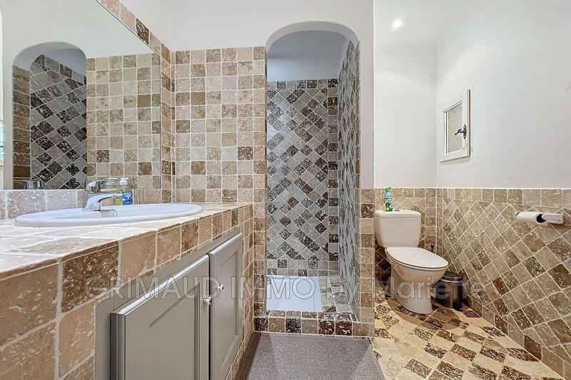 Villa - 185 m² - 6 pièces