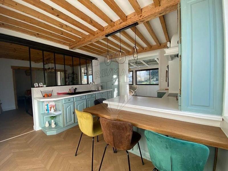 Maison - 178 m² - 8 pièces