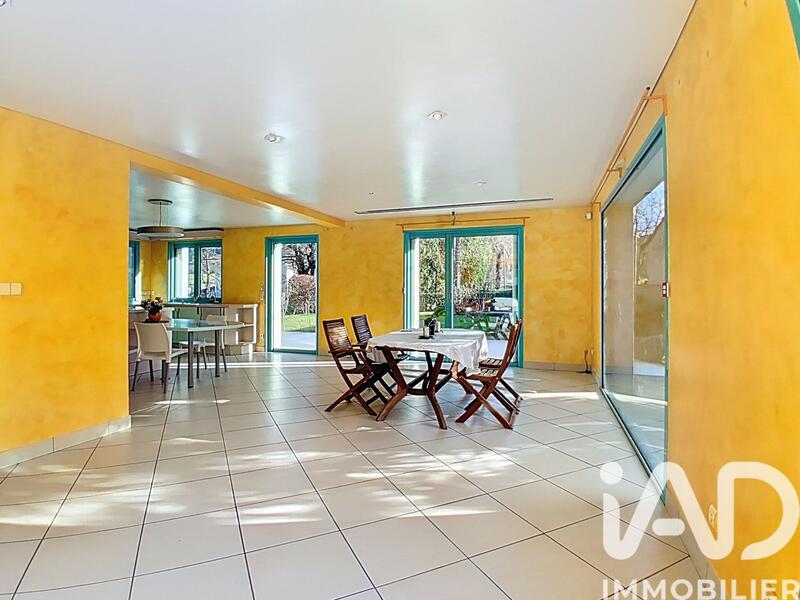 Maison - 195 m² - 5 pièces