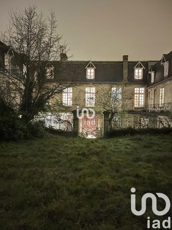 Maison - 416 m² - 17 pièces