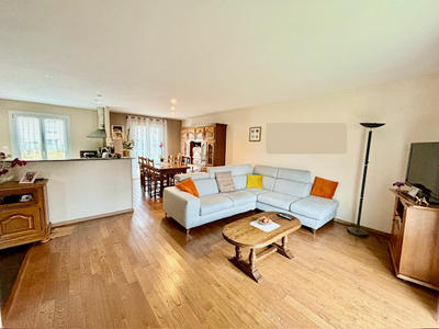 Maison - 87 m² - 5 pièces