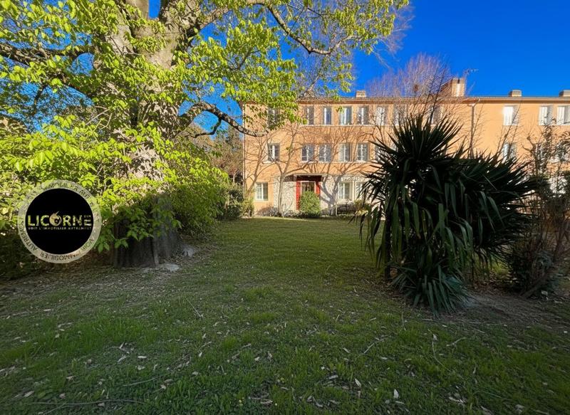 Appartement - 92 m² - 4 pièces