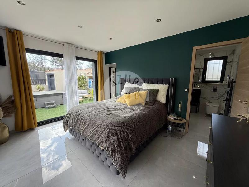 Villa - 161 m² - 6 pièces