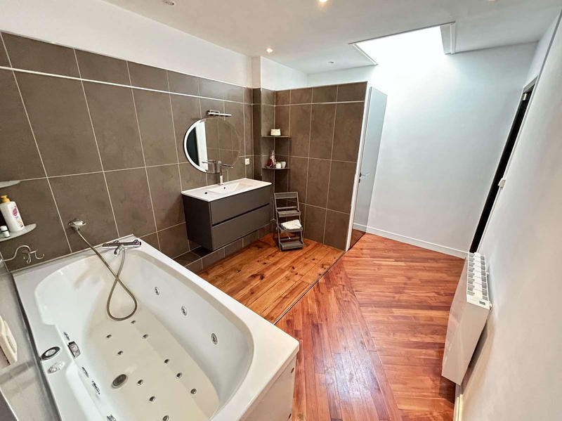 Maison - 160 m² - 6 pièces