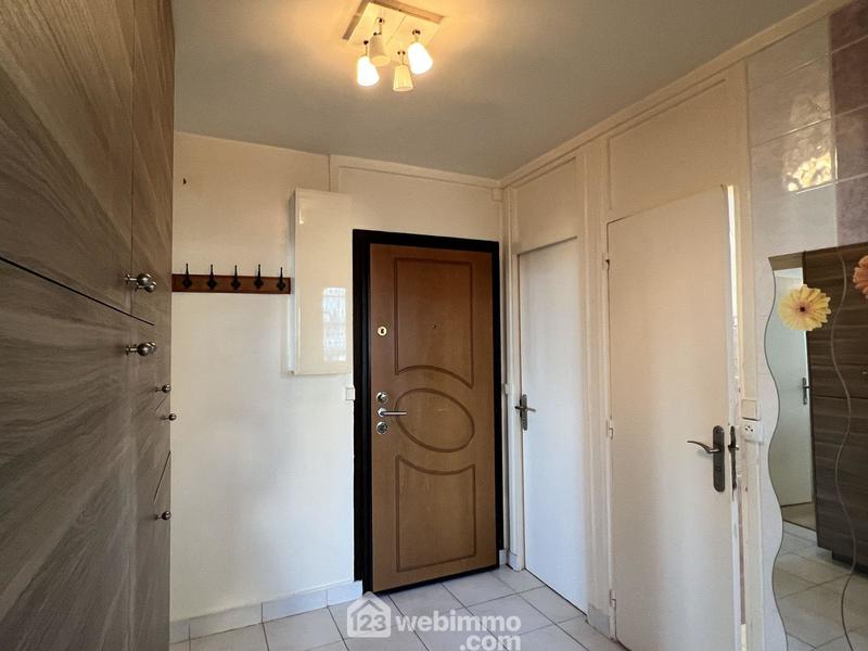 Appartement - 67 m² - 4 pièces