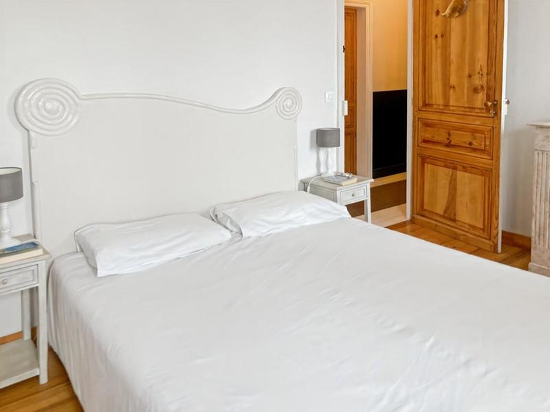 Maison - 217 m² - 10 pièces