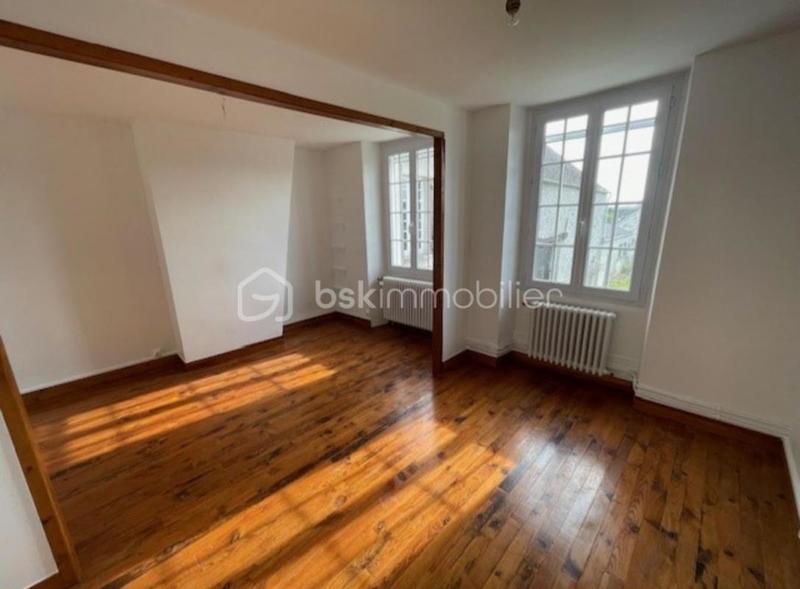 Corps de ferme - 165 m² - 6 pièces