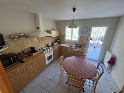 Maison - 92 m² - 5 pièces