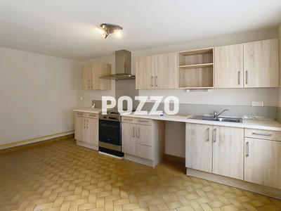 Maison - 85 m² - 5 pièces