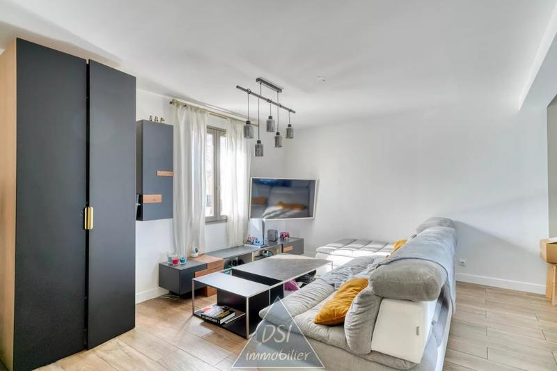 Maison - 104 m² - 5 pièces