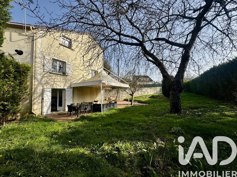 Maison - 163 m² - 7 pièces