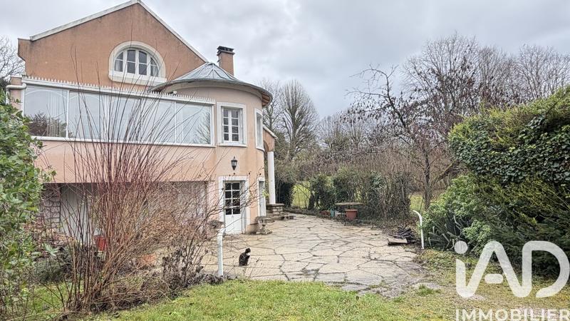 Maison - 166 m² - 6 pièces