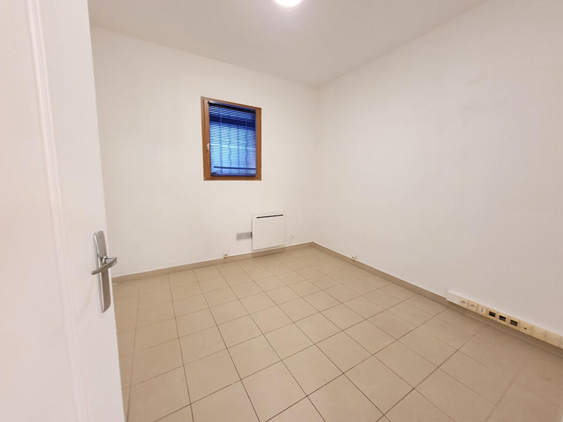 Local commercial - 57 m² - 2 pièces