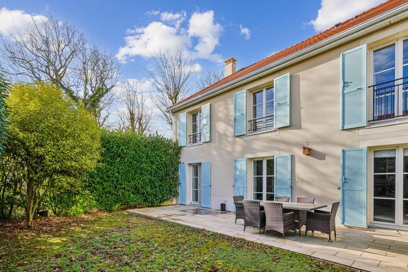Maison - 150 m² - 7 pièces