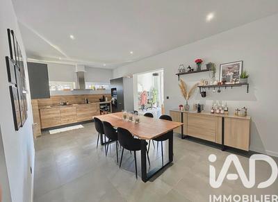 Appartement - 92 m² - 4 pièces