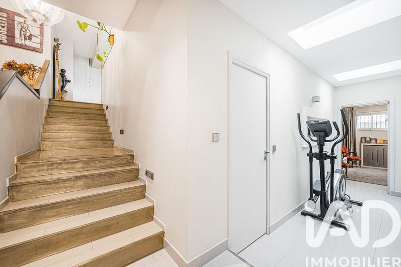 Duplex - 199 m² - 6 pièces