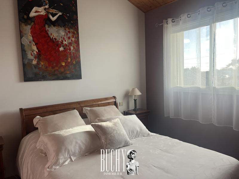 Maison - 202 m² - 7 pièces