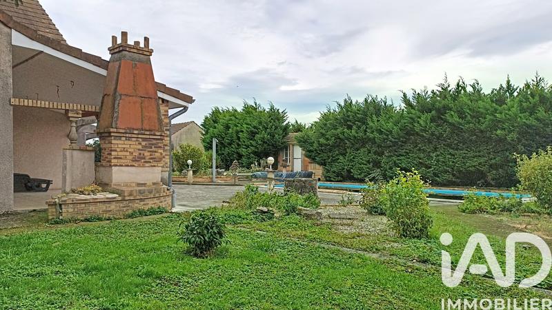 Maison - 244 m² - 9 pièces