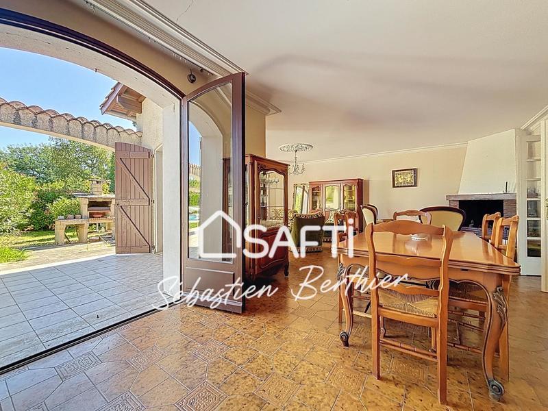 Maison - 180 m² - 6 pièces