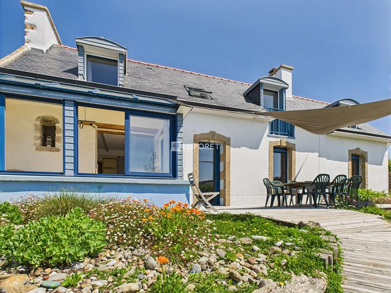 Maison traditionnelle - 150 m² - 8 pièces