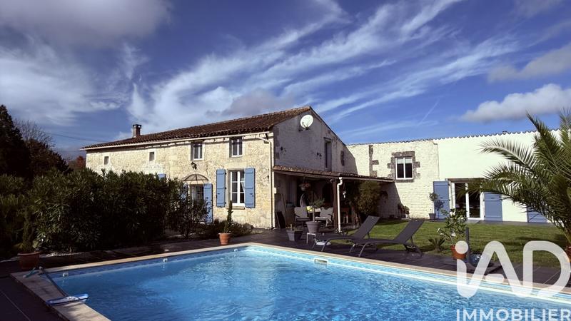 Maison de campagne - 240 m² - 8 pièces