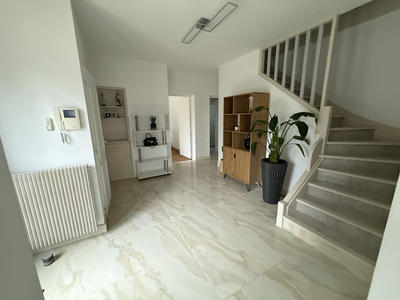 Maison - 185 m² - 5 pièces