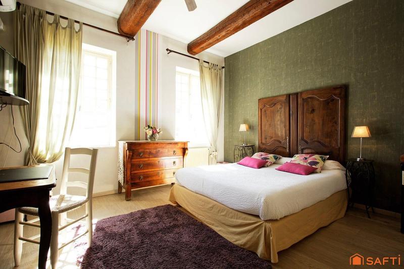 Local commercial - 750 m² - 16 pièces