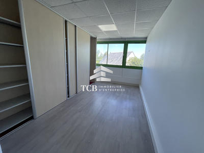 Bureau - 745 m²