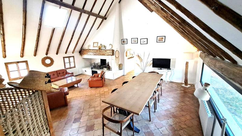 Maison - 150 m² - 5 pièces