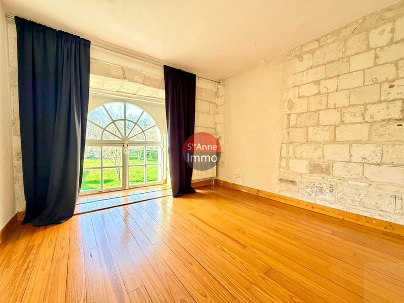 Appartement - 98 m² - 5 pièces