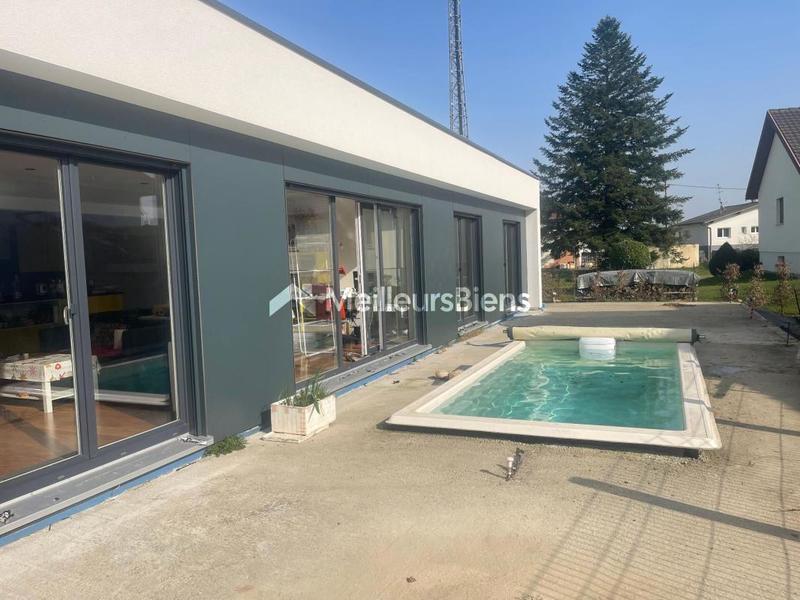 Maison - 137 m² - 5 pièces