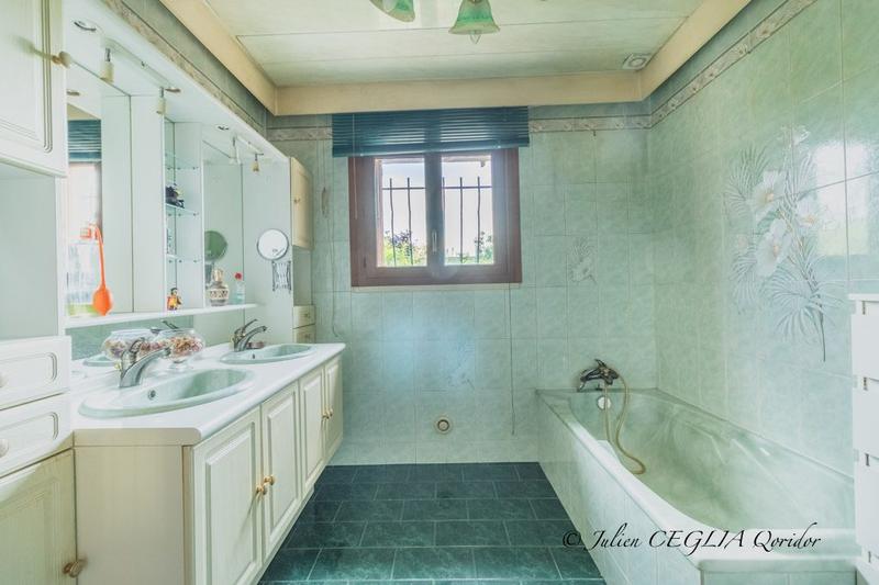 Maison traditionnelle - 175 m² - 7 pièces