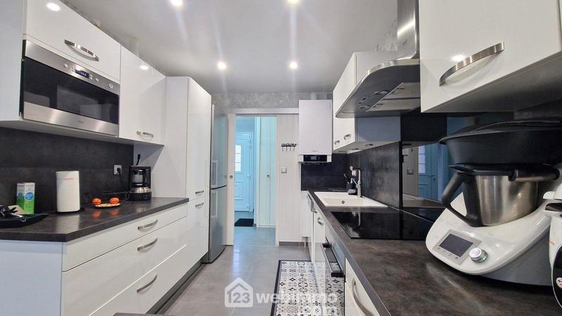 Maison - 122 m² - 5 pièces